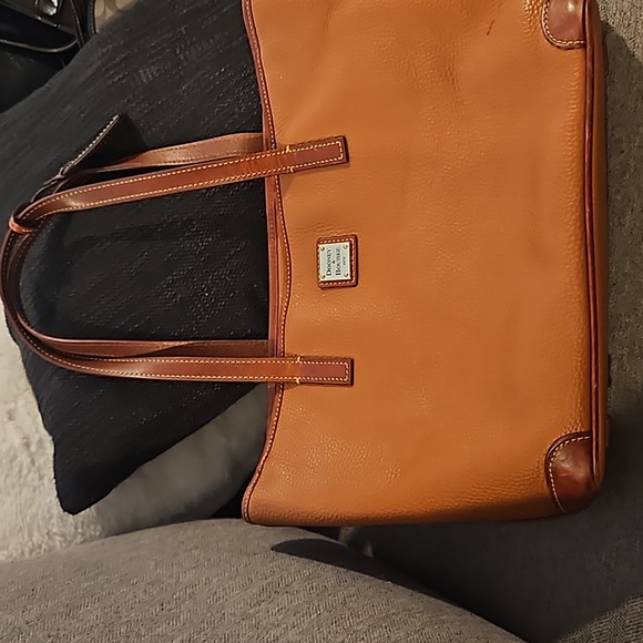Dooney & Bourke - Picture 1 of 2
